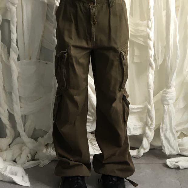 Military khaki cargo pants
