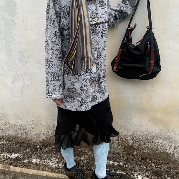 빈티지 플라워패턴 포켓 버클 자켓