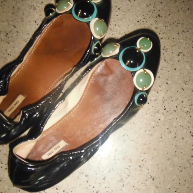 Miu miu motif flat shoes
