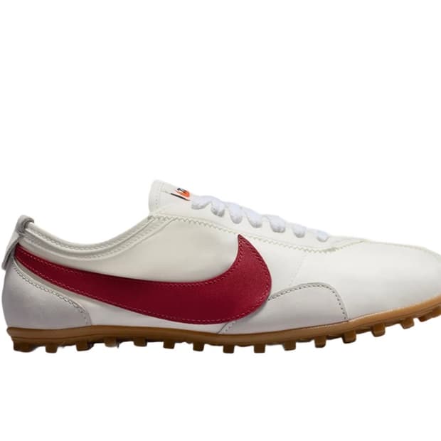 250 나이키 문 슈 서밋화이트 팀 크림슨 미시착 새제품 판매