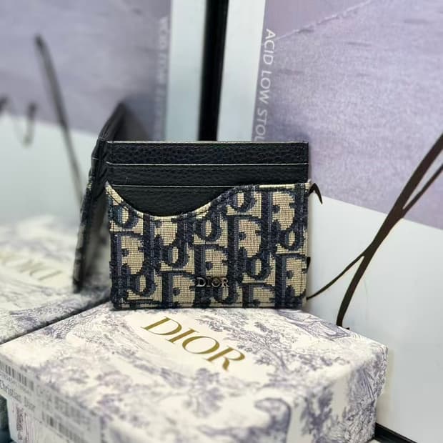  카드 홀더 블랙 그레인드 카프스킨 베이지 블랙 디올 오블리크 자카드