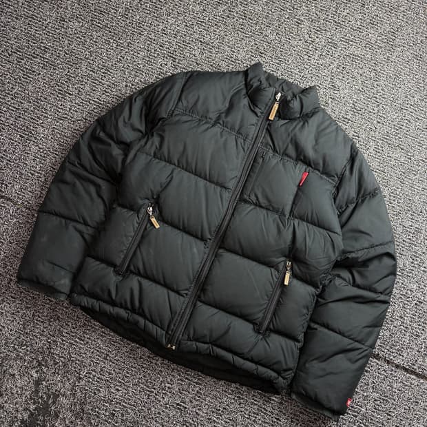 오니츠카 타이거 푸퍼 다운 점퍼 3330