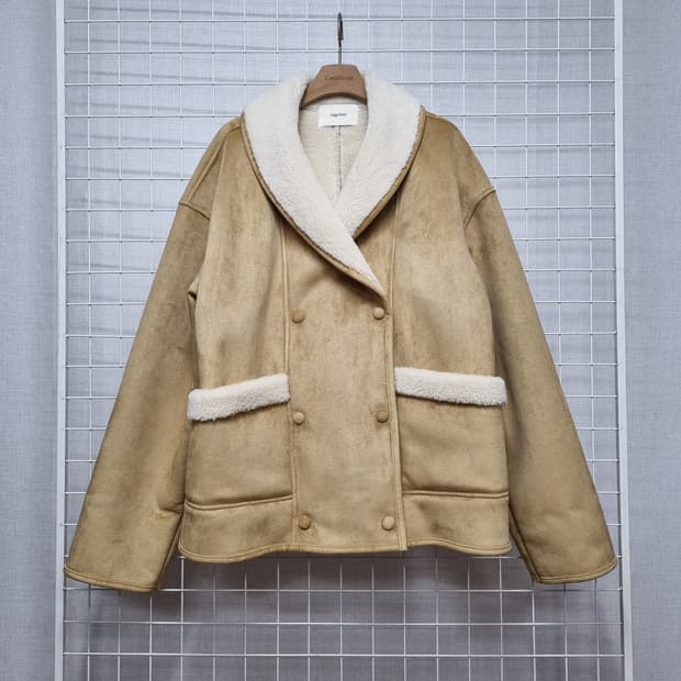 (택포) 베이지보울 하프 무스탕