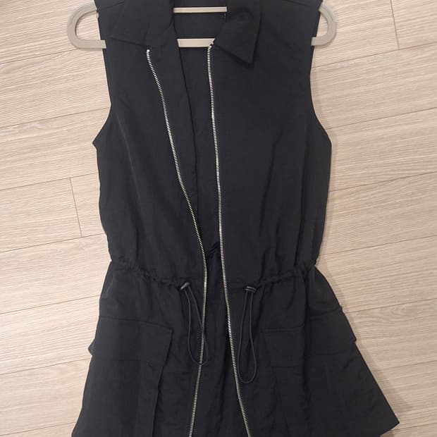 자라 민소매 원피스