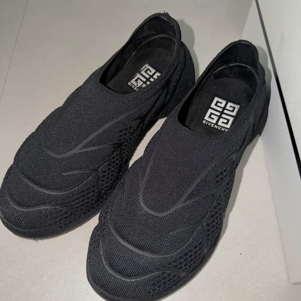 Givenchy TK-360 Plus All Black