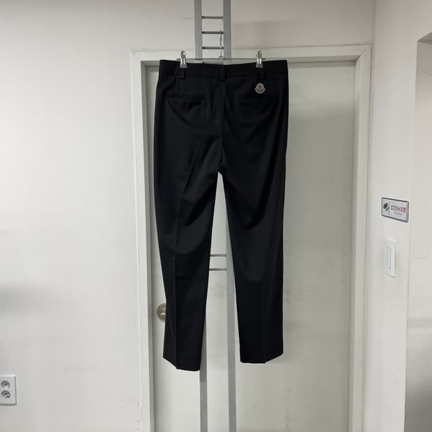 몽클레어 슬랙스 블랙 48