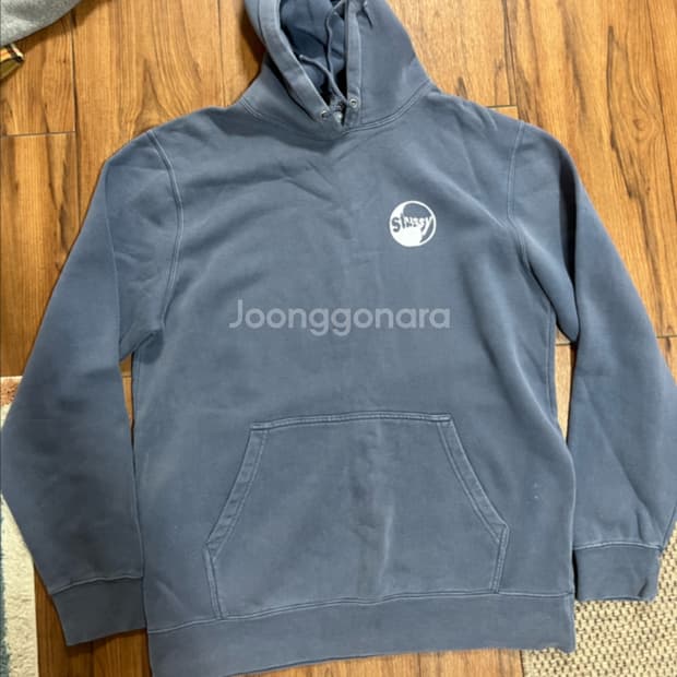 스투시후드티.   L