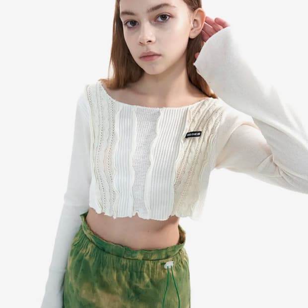 오드원아웃 패치 워크 니트 크롭 (화이트)