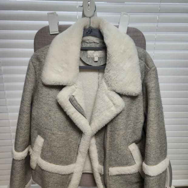 플라스틱아일랜드 털 무스탕