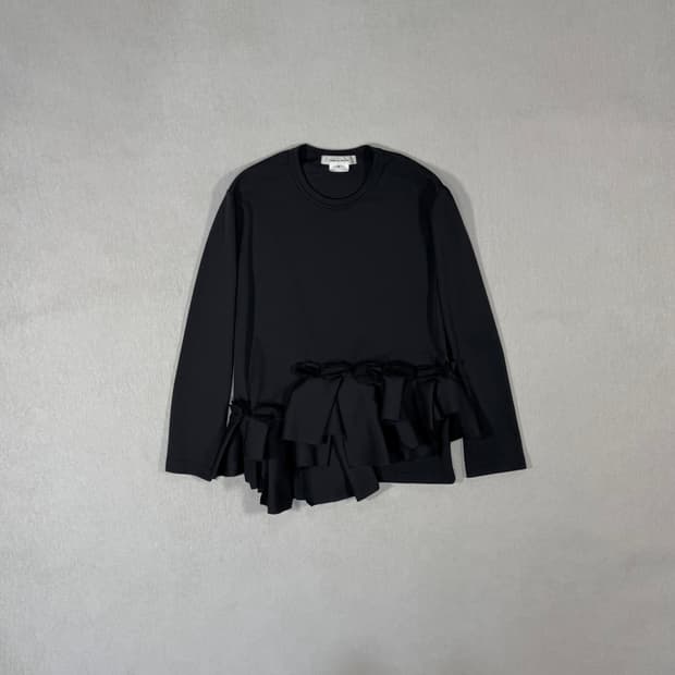 Frilled Voluminous Pullover 