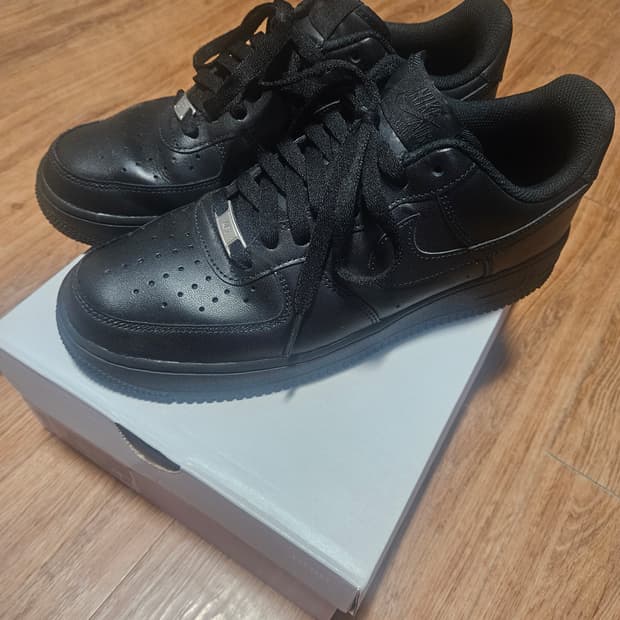 나이키 에어포스 로우 블랙 올검 275.