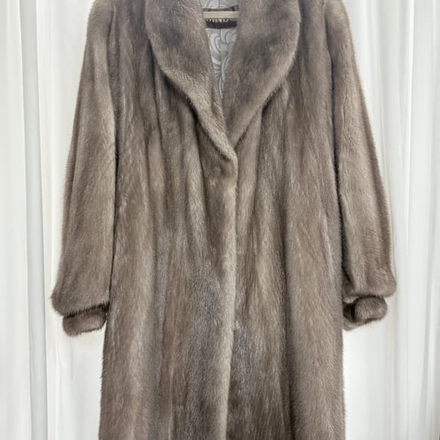 American fur awards 진도 그레이 롱 밍크코트