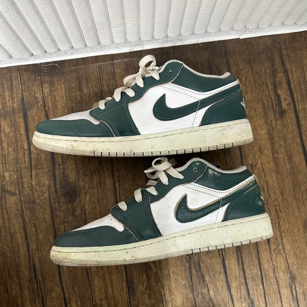 나이키 조던 1 로우 SE '옥시다이즈드 그린 240