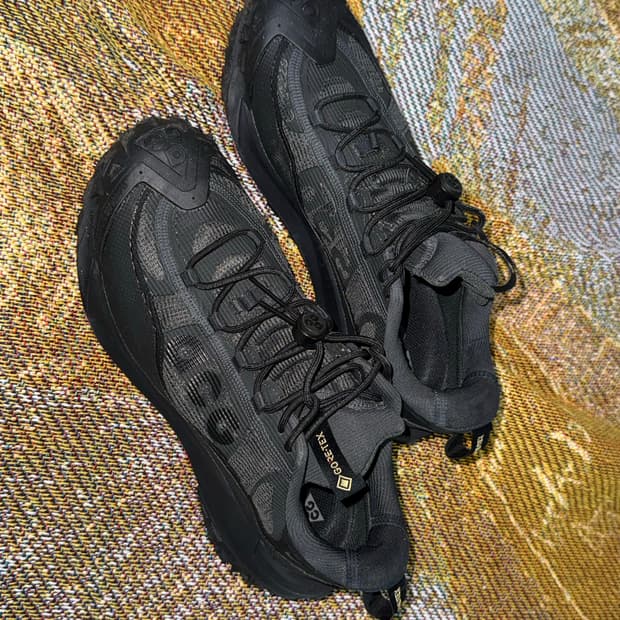 나이키 ACG 마운틴 플라이 2 로우 고어텍스 블랙 265