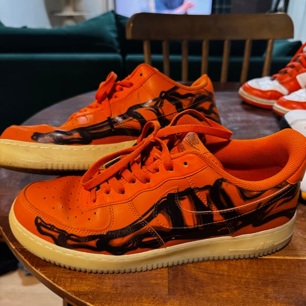 나이키  스켈레톤