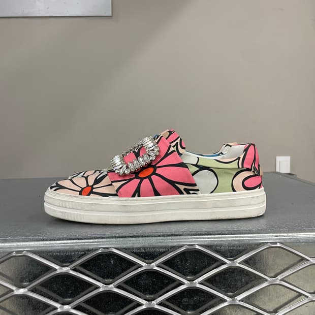 로저 비비에 버클 슬립온 Eu36