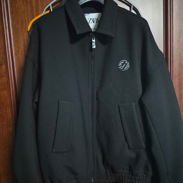 아더에러X자라 봄버 자켓