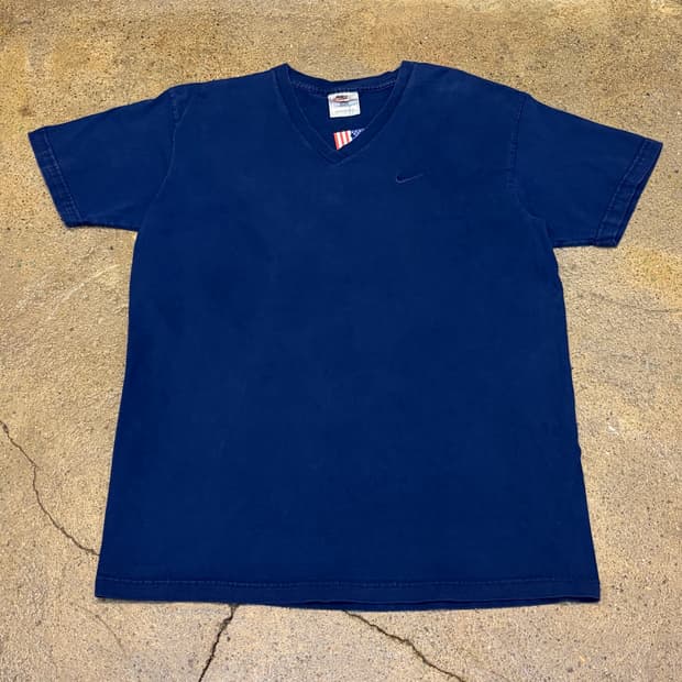 90s Made in USA 빈티지 나이키 자수 스몰 스우시 브이넥 반팔