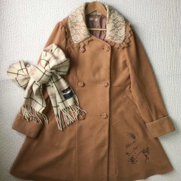 AXES FEMME 엑시즈팜/ 라떼갸루코트 레이스코트 갸루코트 리본코트