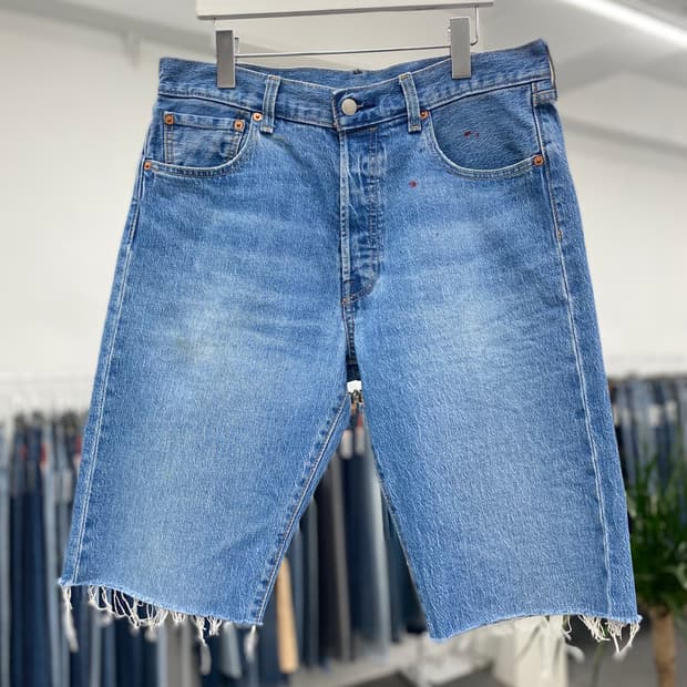 Levis501 cut off 00s 33사이즈 a4866