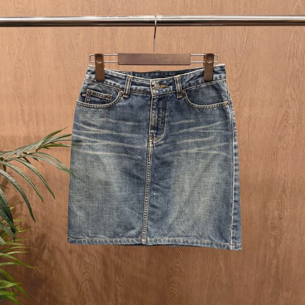 폴로 진스 데님 미니 스커트 빈티지 워싱 레더 패치 디테일 중청