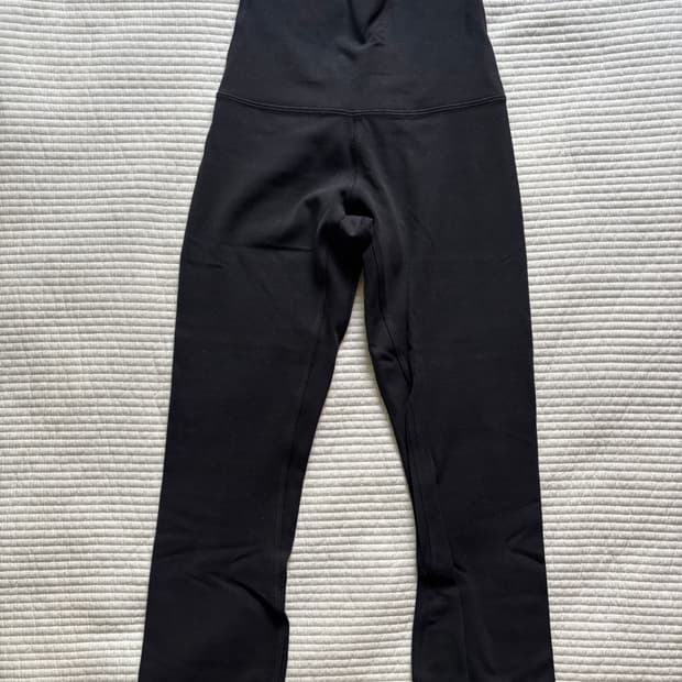 룰루레몬 얼라인 슈퍼 하이라이즈 크롭 21인치 [블랙, 0]