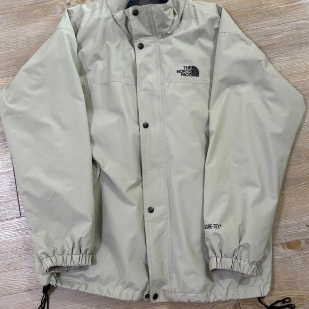 노스페이스 고어텍스 바람막이
