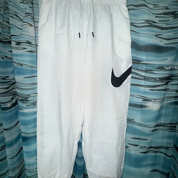 나이키 스우시 우븐 팬츠 화이트 M (우먼)