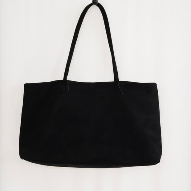 피키소사이어티 Blando Suede Shoulder Bag (Black