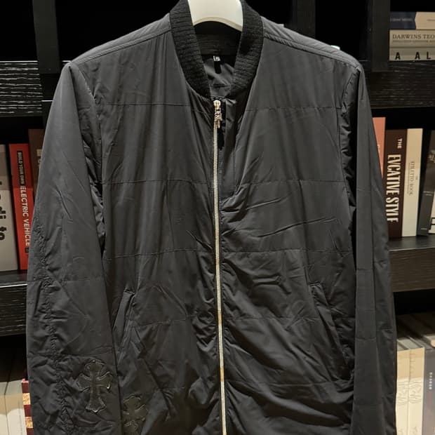 크롬하츠 라지 대거 레더패치 캐시미어 봄버 백화점판 블랙 L