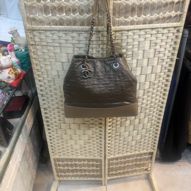 정품 샤넬 가브리엘 클래식 체인 숄더백 팝니다