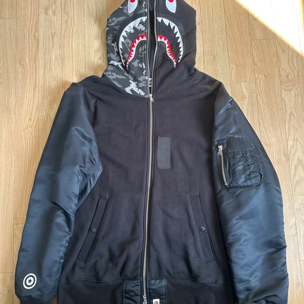 베이프 BAPE 샤크 후드 집업 팝니다