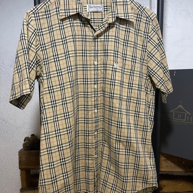 버버리 노바체크 반팔 셔츠