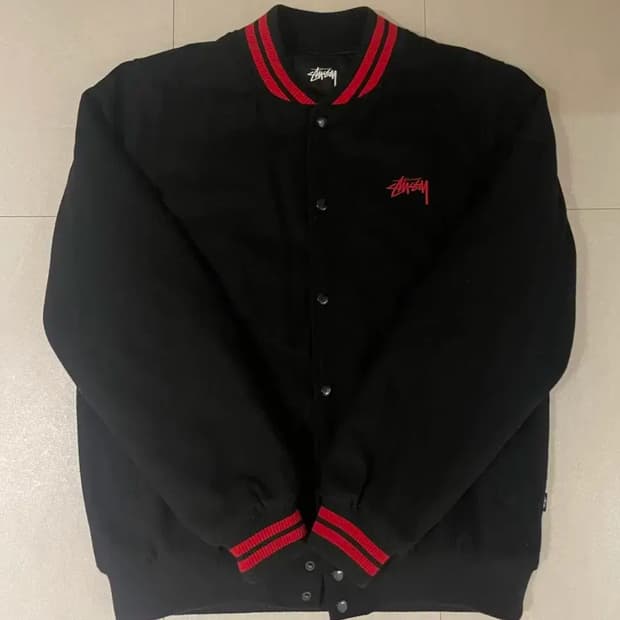 스투시 월드 울 자켓 100 팝니다