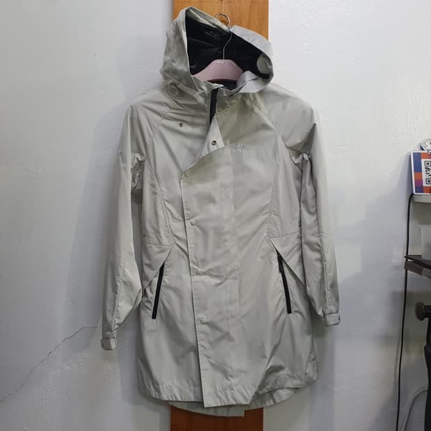 네파 EXTREME 방수 방풍 자켓(95)