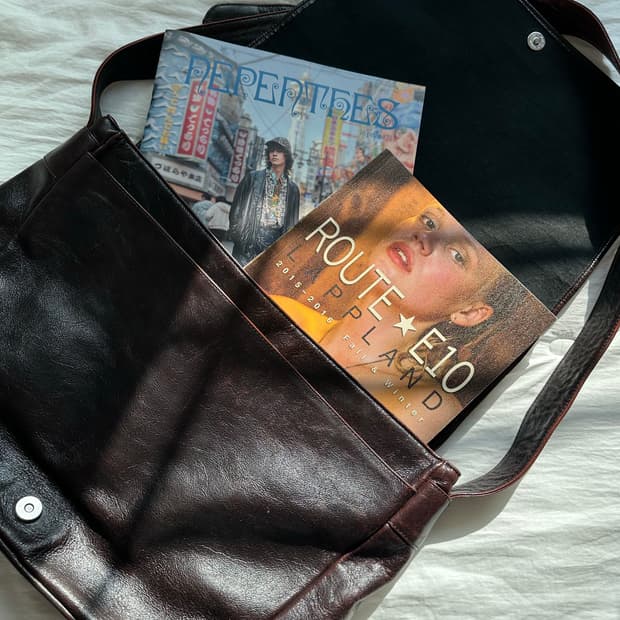 마사키 마츠시마 옴므 가죽 크로스백