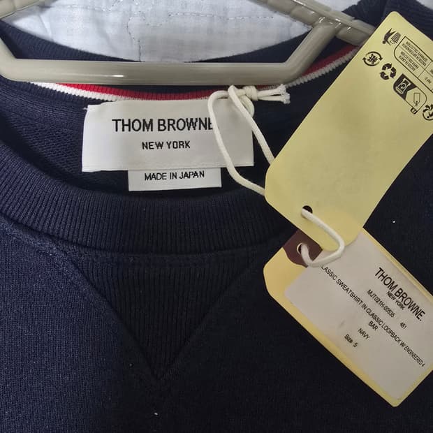 24FW 톰브라운 사선완장 네이비 맨투맨 5사이즈 새상품