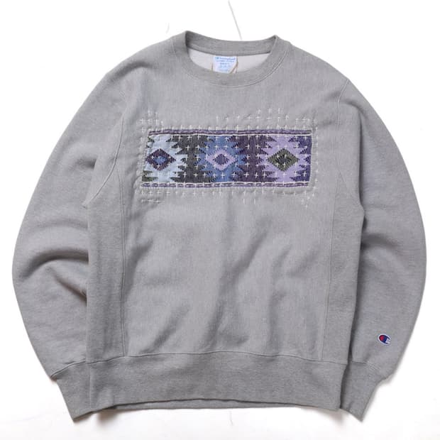 챔피온 Champion Embroidered Sweat Shirt 
