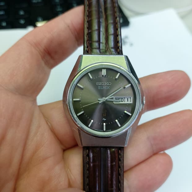 세이코 엘닉스 가죽 시계