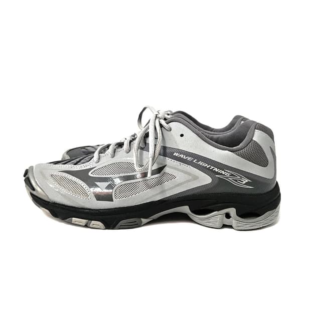 미즈노 웨이브 라이트닝 z3 그레이