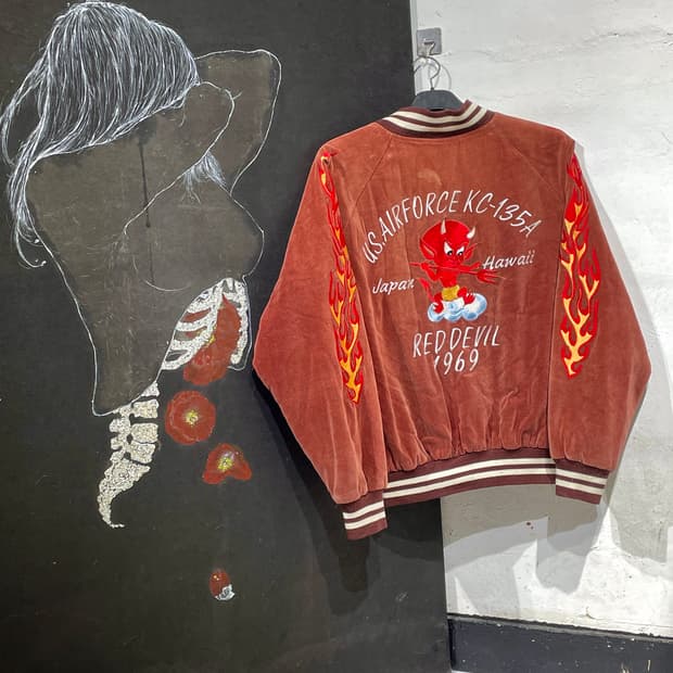 JPN 일본 브랜드 BBH 벨벳 빅로고 재패니즈 자수 스카잔  L