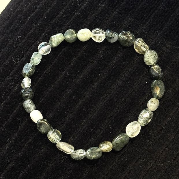 (핸드메이드) 천연 그린 루틴 퀄츠 수정 원석팔찌