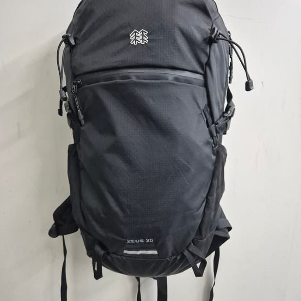 코오롱스포츠 제우스 25L 백팩