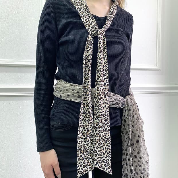 Leopard Detail Black Sleeve