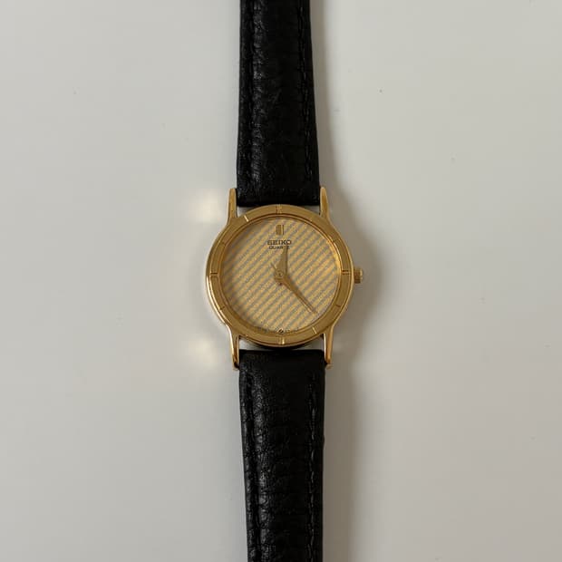 1980s Stripe Dial Gold Ladies Quartz
