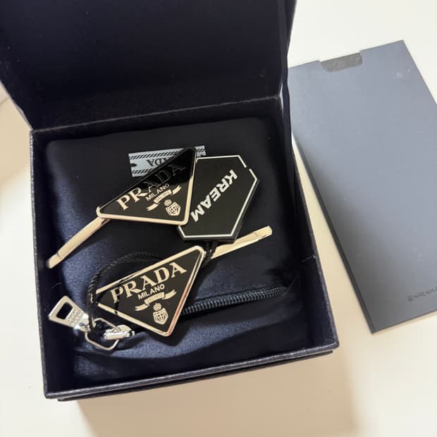 프라다 헤어핀 정품 풀박