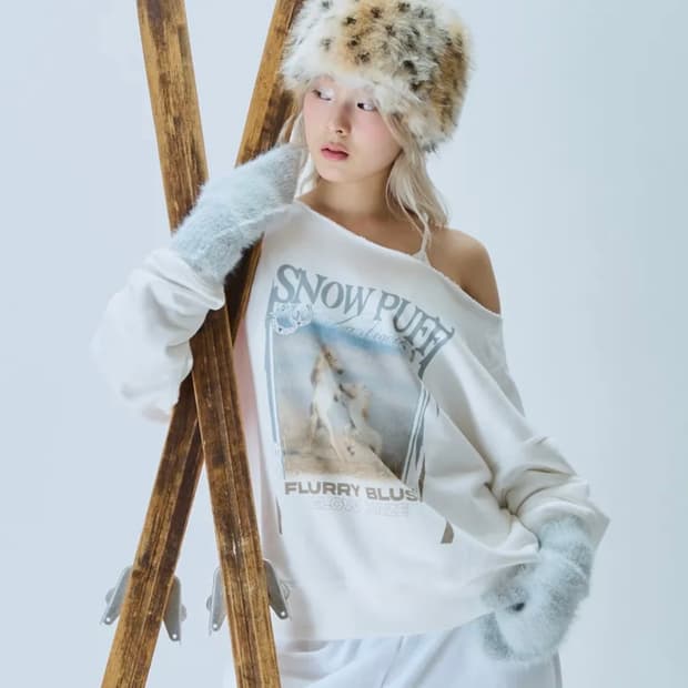 라티젠 홀스 원숄더 스웻셔츠 DUSTY HORSE ONE-SHOULDER