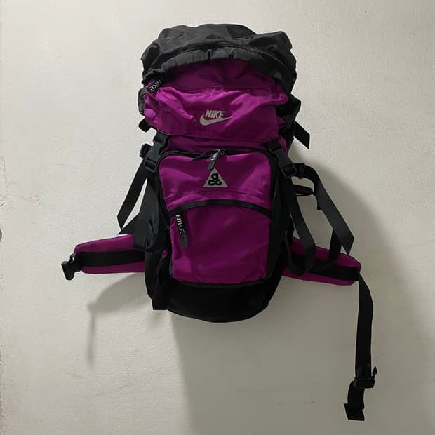 🌊90s NIKE ACG Hiking back pack