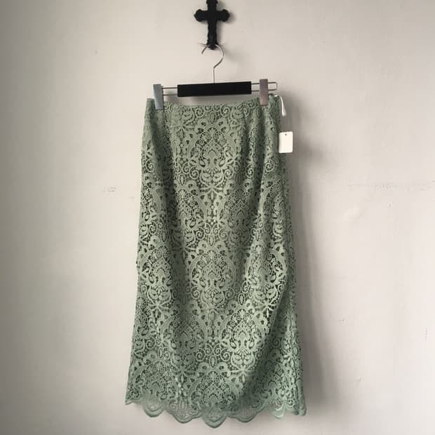 Ornament pattern long skirt