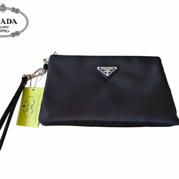 프라다뷰티 핸들 파우치 클러치 블랙